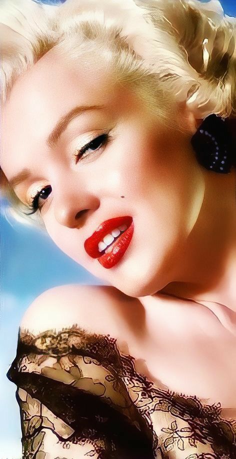 CLASSIC BEAUTY FASHIONISTA  #fashionista #beauty #Marilynmonroe #actress #vintage Marilyn Monroe Wallpaper, Pop Art Marilyn, Marilyn Monroe Photography, Marilyn Monroe Painting, Young Marilyn Monroe, Marilyn Monroe Poster, Marilyn Monroe Portrait, Coco Chanel Mademoiselle, Marilyn Monroe Fashion