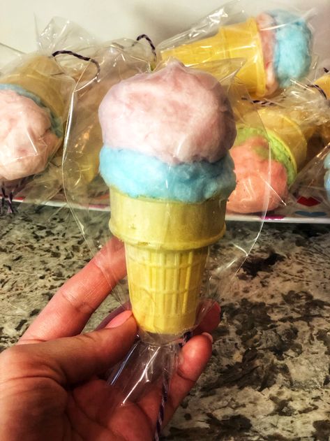 Cotton Candy Treats Ideas, Cotton Candy Table Display, Diy Cotton Candy Cones, Cotton Candy Cones Diy, Cotton Candy Ideas To Sell, Cotton Candy Dessert Ideas, Cotton Candy Ice Cream Cones, Cotton Candy Display Ideas, Cotton Candy Display