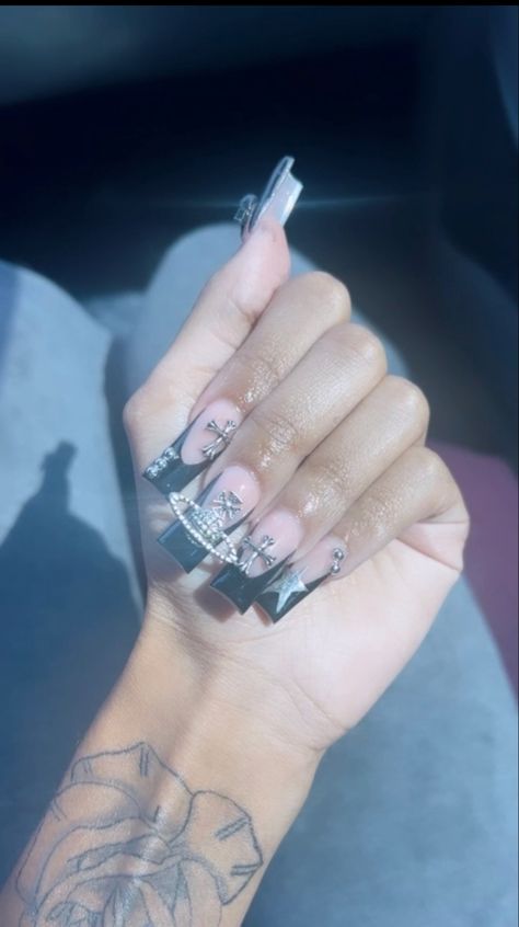 Chrome Heart Nails Designs, Chrome Heart Nails, Chrome Hearts Nails, Cross Nail Designs, Vacay Nails, Burberry Nails, Cross Nails, Black French Tips, Heart Nail Designs