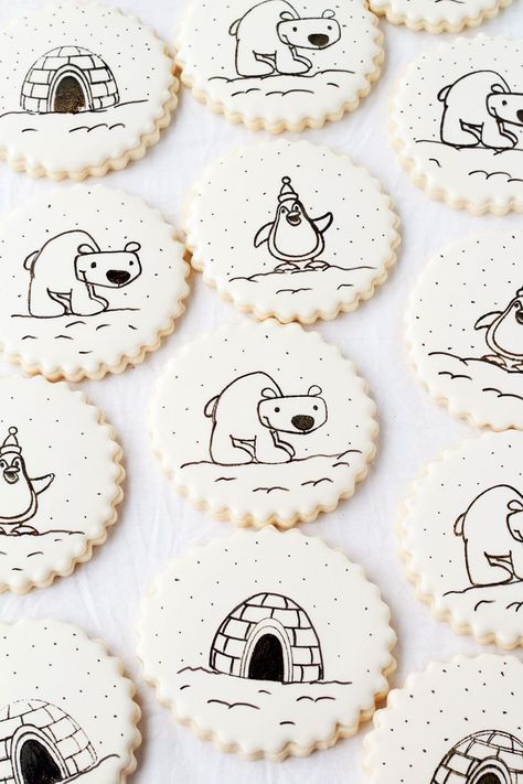 How to Stamp on a Cookie- Decorating sugar cookies just got easy! by thebearfootbaker.com Decorating Stamped Cookies, Simple Royal Icing Cookies, Stamping Cookies, Stamped Cookies, Stamp Cookies, Decorating Sugar Cookies, Cookies Cupcake, Winter Cookies, Cookie Decoration