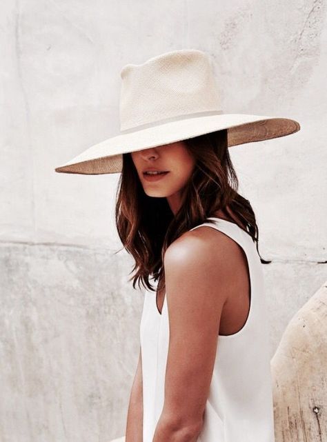 The Absence of Color | Habitually Chic | Bloglovin' Hats Outfit, Gala Gonzalez, Love Hat, Summer Hat, White Hat, Cool Ideas, Looks Chic, Summer Hats, Looks Style