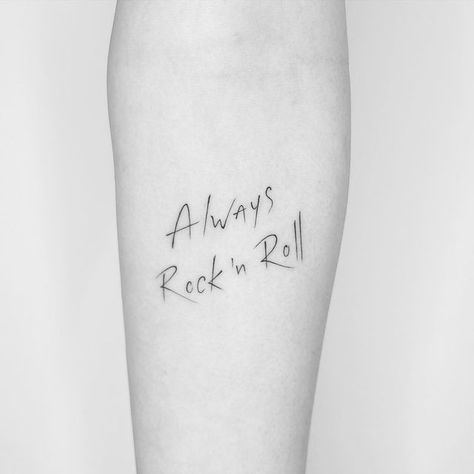 Rock Tattoo Music, Tattoo Rock N Roll, Rock And Roll Tattoo, Rock N Roll Tattoo, Freehand Lettering, Rock Tattoo, Free Hand Tattoo, Fineline Tattoo, Dandelion Tattoo