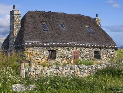 A traditional Scottish cottage Scottish Croft, Scottish Cottage, Scottish Cottages, Stone Cottages, Irish Cottage, Quaint Cottage, Vernacular Architecture, Thatched Cottage, Thatched Roof