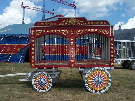 circus cage Circus Cage, Circus Vbs, Flea Circus, No Business Like Show Business, Circus Wagon, Circus Props, Linoleum Printmaking, Haunted Carnival, Creepy Circus