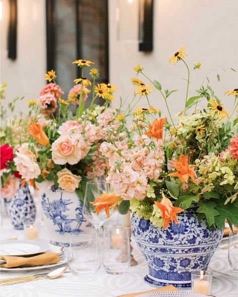 Chinoiserie Wedding, Late Summer Weddings, Nature Inspired Wedding, Blue And White Chinoiserie, Wedding Tablescape, Blue Wedding Flowers, Wedding Flowers Summer, Orange Wedding, Brunch Wedding