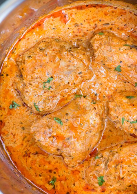 Instant Pot Chicken in a creamy tomato sauce with juicy chicken thighs, buttery tomato sauce is incredibly delicious and takes less than 30 minutes to make. Bone In Chicken Thigh Recipes Instapot, Chicken Thigh Instant Pot, Creamy Chicken Thigh Recipes, Chicken Recipes With Tomatoes, Pressure Cooker Recipes Chicken, Chicken Sauce Recipes, Cooking Frozen Chicken, Quick Food, Pressure Cooker Chicken