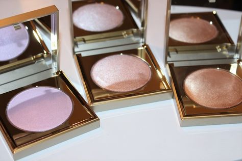 The Stila Heaven's Hue Highlighter is my favourite part of Glitter Underground collection for Spring 2017. I have swatches of all three shades here for you. Stila Heavens Hue Highlighter, Highlighter Swatches, 2017 Makeup, Highlight Makeup, Makeup 2017, Stila Cosmetics, Stila Makeup, Makeup Wishlist, Face Kit