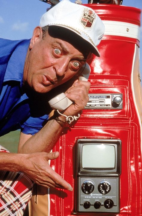 Rodney Dangerfield was an an aluminum siding salesman whose comedy career didn’t take off until his 40s. | 15 Famous People Who Didn't Make It Big Until Way After Their Twenties Caddyshack Movie, Caddy Shack, Rodney Dangerfield, Pga Championship, Golf Humor, Movie Room, Movie Posters Vintage, Funny Movies, 30th Anniversary