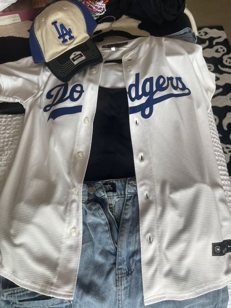 dodger game outfit inspo Blue Dodger Jersey Outfit Women, Aesthetic Baseball Game Outfit, La Dodgers Outfit Women, Cute Dodger Game Outfits, Dodgers Jersey Outfit, Dodger Game Outfit Women, Dodger Game Outfit, La Dodgers Outfit, Dodgers Outfit Women