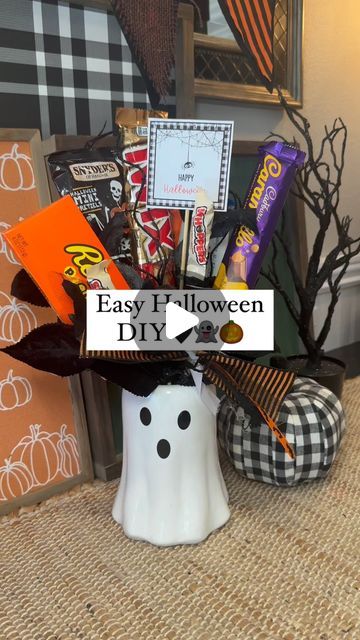 Kaycee Greer on Instagram: "Easy Halloween DIY Gift Idea👻🎃🖤 This floral & candy bouquet is adorable in this fun ghost vase! A sweet little Halloween gift idea. Happy Gifting🖤

⭐️Follow @thegiftstagram for more gift ideas! 
⭐️Like this post & comment Link for the links🖤

#gifts #giftideas #halloweenideas #gifting #giftgiving #diy #tutorial #michaels #makeitwithmichaels #michaelshalloween #giftingmadeeasy #gifttags #halloweengifts #giftidea #giftguide #giftbaskets" Cheap Halloween Candy, Ghost Vase, Diy Halloween Gifts, Michaels Halloween, Candy Arrangements, Ghost Gifts, 100k Views, Easy Diy Halloween, Candy Bouquet