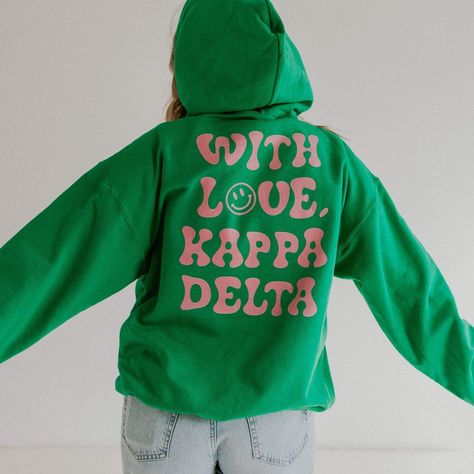 Hoodie Boyfriend, Recruitment Shirts, Sorority Tees, Sorority Shirt Designs, Sorority Sweatshirts, Love Hoodie, Sorority Big Little, Green Love, Sorority Designs