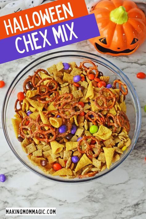 Halloween Chex Mix Recipes, Sweet Chex Mix, Sweet Chex, Homemade Chex Mix, Chex Mix Recipe, Reese's Pieces, Rice Chex, Chex Cereal, Chex Mix Recipes