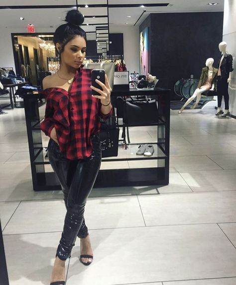 Red plaid shirt and black leather pants Red And Black Plaid Shirt Outfit, Red And Black Flannel Outfit, Red Plaid Shirt Outfit, Flannel Outfit Women, Cute Outfits Dressy, Red Shirt Outfits, Plaid Shirt Outfit, Plaid Shirt Outfits, Black Plaid Shirt