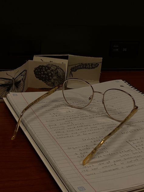 #study #darkacademia #aesthetic #glasses #art #drawing #book #sketch #notes #homework Glasses Studying Aesthetic, Studying Moodboard, Homework Aesthetic, Dark Academia Library, X Hunter, Clock Aesthetic, Darkacademia Aesthetic, Aesthetic Glasses, Study Date