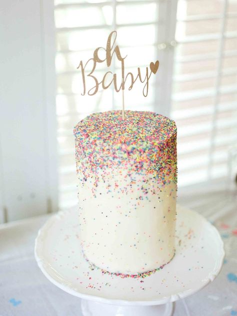 Gender reveal party Gender Reveal Cake With Sprinkles, Gender Reveal Sprinkle Cake, Gender Reveal Cake Simple White, Gender Reveal Cake Homemade, Gender Reveal Cake Sprinkles, Gender Reveal Smash Cake, Baby Shower Cake Simple, Small Gender Reveal Cake, White Gender Reveal Cake