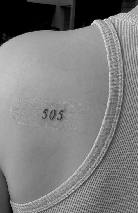 505 Tattoo Arctic Monkeys, 505 Tattoo, Gabriel Tattoo, Monkeys Tattoo, Arctic Monkeys Tattoo, 505 Arctic Monkeys, Piercings Ideas, Monkey Tattoos, Monkey Art