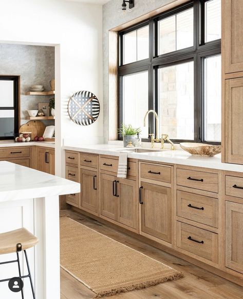 White Oak Kitchen, Brown Cabinets, It's A Good Day, New House - Kitchen, Oak Kitchen, Kitchen Farmhouse, Kitchen Inspiration Design, Studio Mcgee, Modern Farmhouse Kitchens