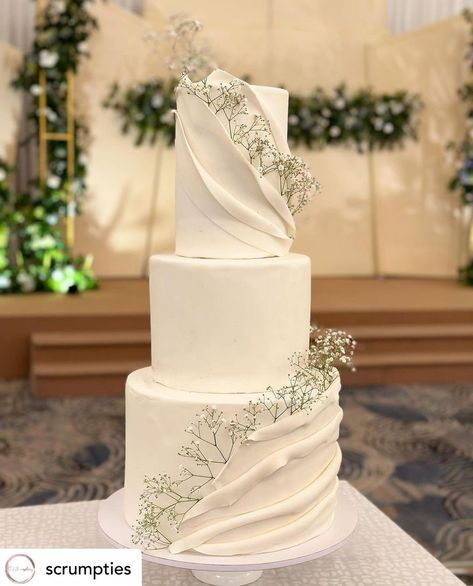 Wedding Cake Structures, Cheap Outfits, Cake Structure, Cute Cheap Outfits, Wedding Cakes Elegant, Big Wedding Cakes, Creative Wedding Cakes, White Wedding Theme, Simple Cake Designs