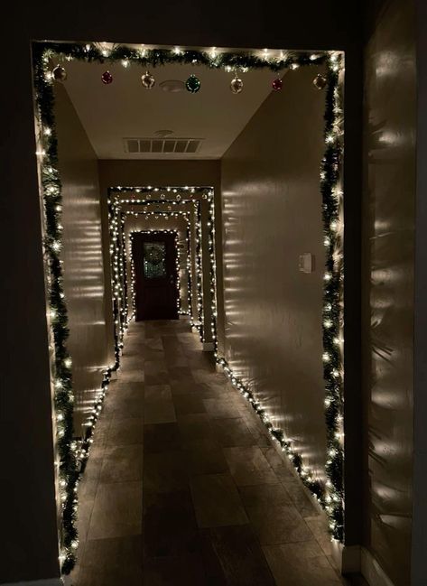 Hallway Christmas Decorating Ideas Home, Behind Tv Christmas Decor, Christmas Bedroom Doors, Narrow Hallway Christmas Decor, Hallway Ceiling Lights Christmas, Christmas Decorating Hallway, Home Diy Christmas Decorations, Hallway Decor Christmas, Hallway Holiday Decor