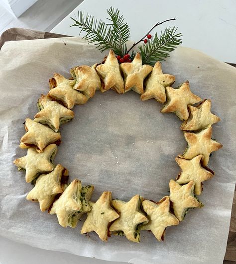 Pesto Puff Pastry Wreath Pesto Puff Pastry, Pesto Puff Pastry Wreath, Basil Pesto Cheese Puff Pastry, Christmas Pesto And Mozzarella Puff Pastry Trees, Puff Pastry Pesto Pizza, Red Pesto, Green Pesto, Basil Leaves, Star Cookies