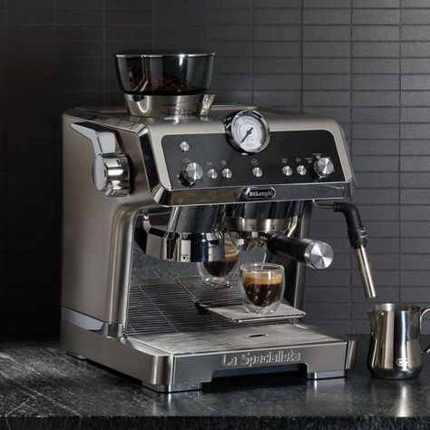 9 Automated Home Products That'll Make Your Life So Much Easier Portable Espresso Maker, Espresso Machine Reviews, Coffee Stations, Mud House, Best Espresso Machine, Cappuccino Machine, Best Coffee Maker, Coffee Bar Home, Coffee Equipment