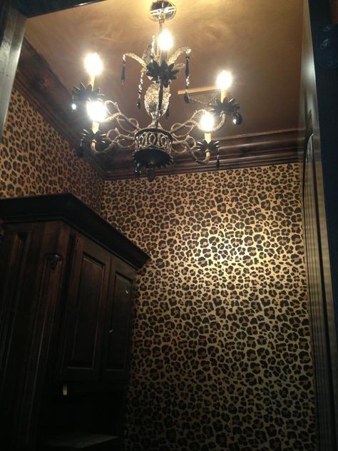 animal print home decor Leopard Print Home, Leopard Print Wallpaper, Y2k Room, Leopard Wall, Wall Finishes, Dreamy Room, Dream Room Inspiration, Dream Apartment, Cute Room Decor