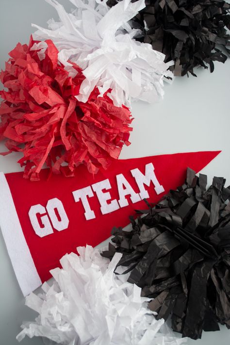 Paper Games For Kids, Birthday Board Classroom, Cheerleading Pom Poms, Cheer Pom Poms, Diy Pom Poms, Tissue Paper Pom Poms, Diy Pom Pom, How To Make A Pom Pom, Paper Pom Poms