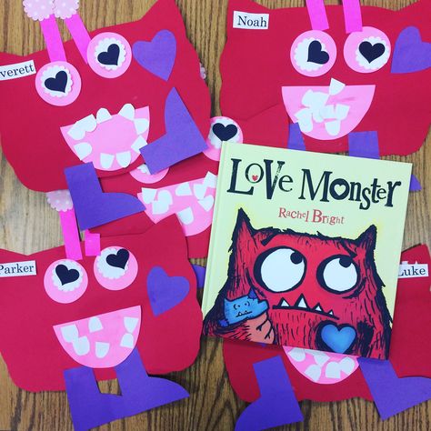 Valentines Art Lessons, Preschool Valentines Activities, Preschool Valentine Crafts, Valentine Art Projects, Monster Valentines, Monster Craft, February Crafts, Valentine's Day Crafts, Easy Valentine Crafts