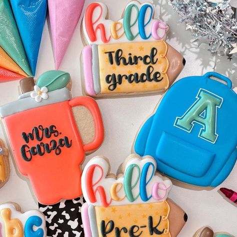 THE COOKIE KITCHEN on Instagram: "First Day of School cookies! 🍎 ✨ ✏️ 

Click the link in my bio or stories to order! I am using a different order form and will NOT send an invoice. Once you order please personally submit payment through one of the three options listed on the form.

Message me if you have any questions! 🫶🏼
Pick up is Sunday August 10th from 4-5 pm 😊 

https://fs4.formsite.com/kvzIeE/krqmhio6yb/index" First Day Of School Cookies, School Cookies, Order Form, Third Grade, School Days, First Day Of School, First Day, Being Used, Click The Link