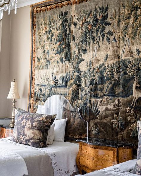 La Creuzette on Instagram: "Aubusson tapestries can be found in all of our bedrooms. In the Marie Antoinette bedroom this beautiful 17th century tapestry adorns the main wall behind the two double beds. • • • #lacreuzette #chambredhotes #chambredhotesdecharme #themedholidays #allinclusivevacation #frenchchateau #beautifuldestinations #creusetourisme" Vintage Tapestry Bedroom, Living Room With Tapestry, Vintage Wall Tapestry, Vintage Tapestry Wall Hanging, Tapestry Over Bed, Mural Behind Bed, Wall Tapestry Bedroom Ideas, Tapestry Behind Bed, Wall Tapestry Ideas