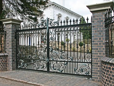 The Ultimate Driveway Gate Collection give home security in spectacular style. All gates can be customised to provide a truly unique design. Pagar Modern, Gates Driveway, Modern Driveway, Backyard Gates, Entry Gate, Folk Victorian, Entrance Gates Design, Iron Gate Design, Wrought Iron Gate