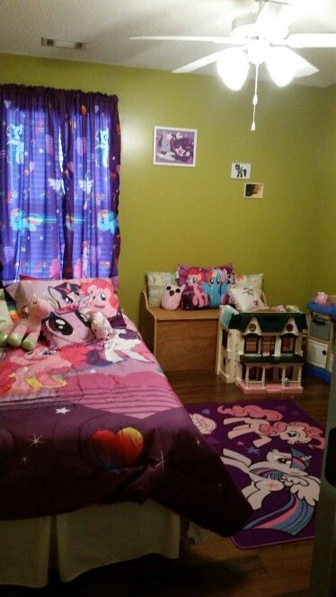 My Little Pony bedroom Monster High Bedroom Ideas, Mlp Diy Room Decor, Mlp Bedroom, Mlp Room, Mlp Themed Room, Mlp Bedroom Background, Pony Bedroom, My Little Pony Bedroom, Fairy Tale Story