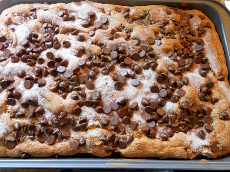 Chocolate Chip Coffee Cake, Cinnamon Cake Recipes, Chocolate Chip Cake Recipe, Campfire Desserts, Sour Cream Coffee Cake, Cake Frosting Recipe, Dessert Recipies, Sour Cream Cake, Chocolate Bites