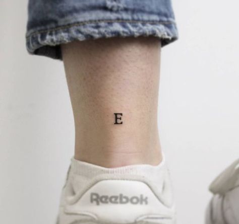 Tattoo Tiny, Handpoke Tattoo, Small Girl Tattoos, E Tattoo, Dainty Tattoos, Subtle Tattoos, Small Tattoo Designs, Letter E, Ankle Tattoo