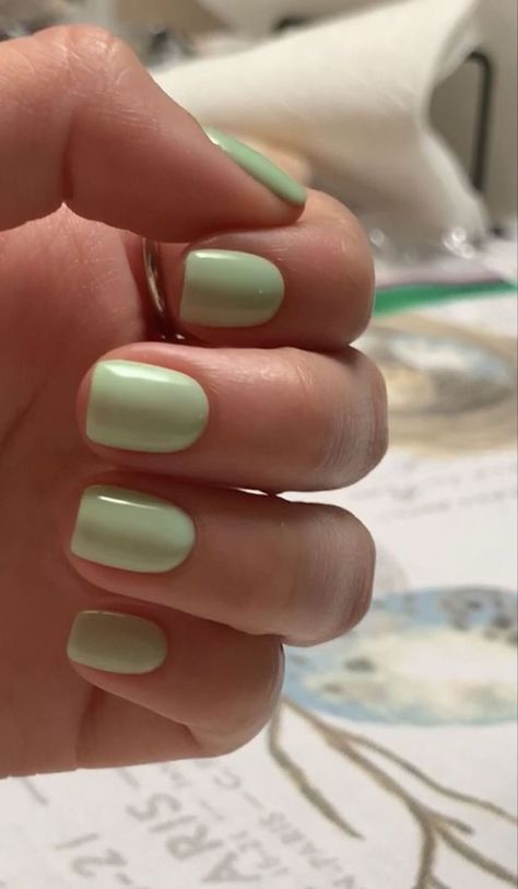 Green Gel Nails, Kutek Disney, Short Gel Nails, Simple Gel Nails, Minimal Nails, Casual Nails, Cute Gel Nails, Soft Nails, Neutral Nails