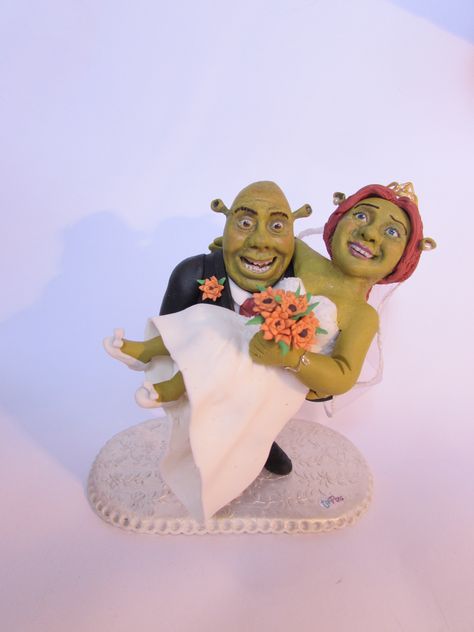 Shrek y Fiona Fall Fairy Costume, Fiona Y Shrek, Fall Fairy, Chocolate Wedding, Autumn Fairy, Chocolate Wedding Cake, Bridal Musings, Fairy Costume, Shrek