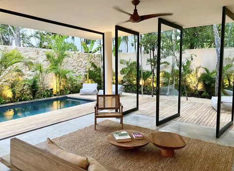 Kleiner Pool Design, Small Villa, Bali House, Tropical House, Modern Tropical, Small Backyard Pools, Dream House Exterior, Villa Design, Glass Doors