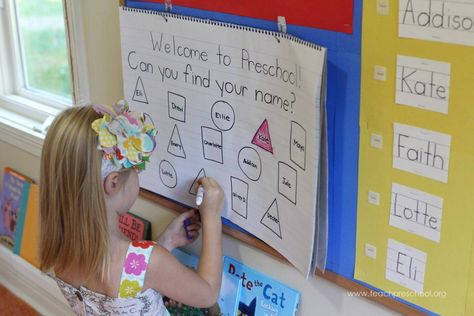 Planning your Meet the Teacher Day – Teach Preschool Preschool Sign In, Kindergarten First Week, Welcome To Preschool, Name Activities Preschool, Preschool First Day, Day Planning, Teach Preschool, Toddler Teacher, Teacher Day