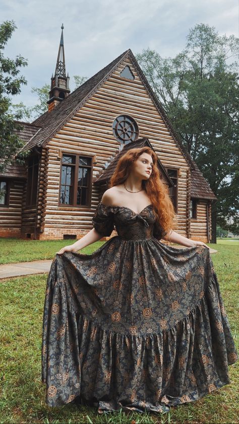 Romantic Witchy Outfits, Cottage Goth Aesthetic Outfits, Witchy Dress Aesthetic, Forest Fairy Fashion, Romantic Goth Outfits Plus Size, Witchy Cottagecore Aesthetic Outfits, Nature Witch Outfit, Garden Witch Outfit, Cottage Goth Fashion