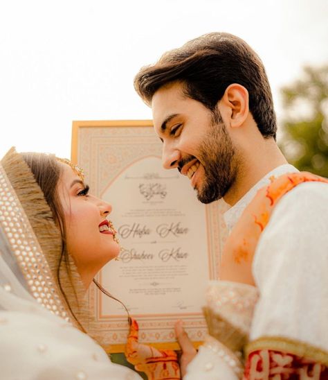 Nikkah Pictures, Shaheer Khan, Hafsa Khan, Bride Groom Photoshoot, Groom Photoshoot, Holy Matrimony, Bridal Photography Poses, Bridal Gift Wrapping Ideas, Bride Photography Poses