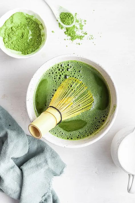 Matcha Photography, Matcha Tea Latte Recipe, Green Coffe, Iced Matcha Green Tea, Matcha Tea Latte, Matcha Lover, Matcha Recipes, Tea Latte Recipe, Matcha Latte Recipe