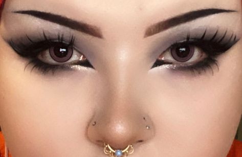 Goth Smoky Eyes, Dark Makeup Looks Aesthetic, Black Quince Makeup Looks, Formal Gothic Makeup, Goth Eye Looks, Goth Birthday Makeup, Goth Homecoming Makeup, Light Gothic Makeup, Alt Eyeshadow Looks