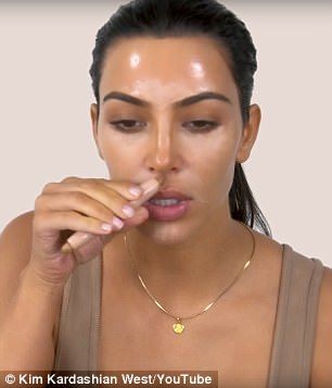 How Kim Kardashian does her own make-up in five minutes Kim Kardashian Makeup Contouring, Kardashian Makeup Tutorial, Kim Kardashian Diet, Kim Kardashian Makeup Looks, Kim Kardshian, Creme Contour, Kardashian Makeup, Kim Kardashian Makeup, Contour And Highlight