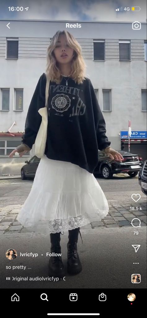 Modest Grunge Outfits, Fairy Grunge Outfit, Pagan Fashion, Goth Fits, Japan Outfits, Grunge Skirt, Cute Modest Outfits, Fashion Aesthetics, Fairy Grunge