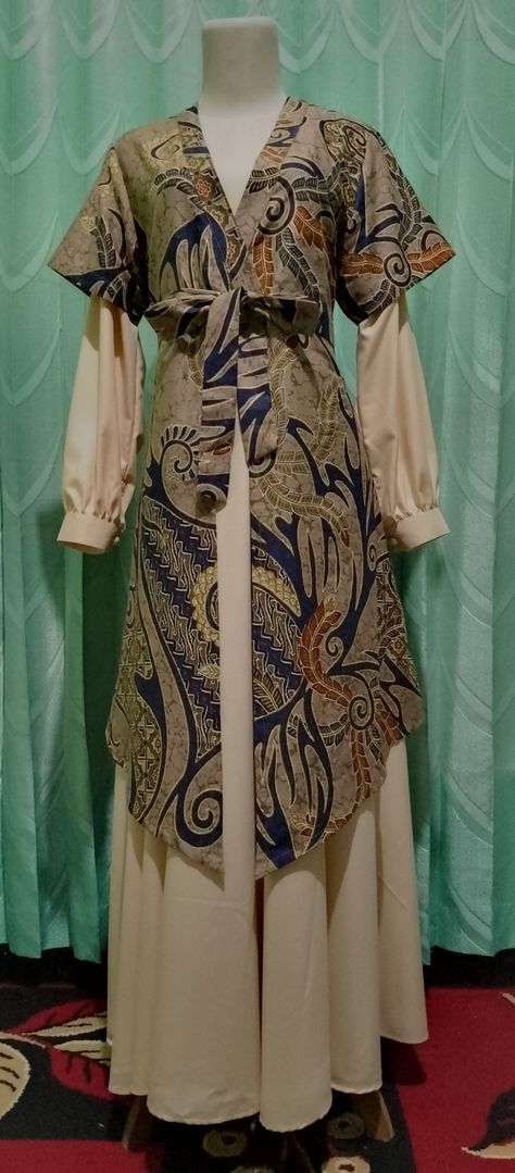 Pola Outer Batik, Model Baju Batik Modern Dresses, Model Dress Batik, Outer Batik, Batik Kombinasi, Model Gamis, Batik Design, Batik Fashion, Dress Muslim