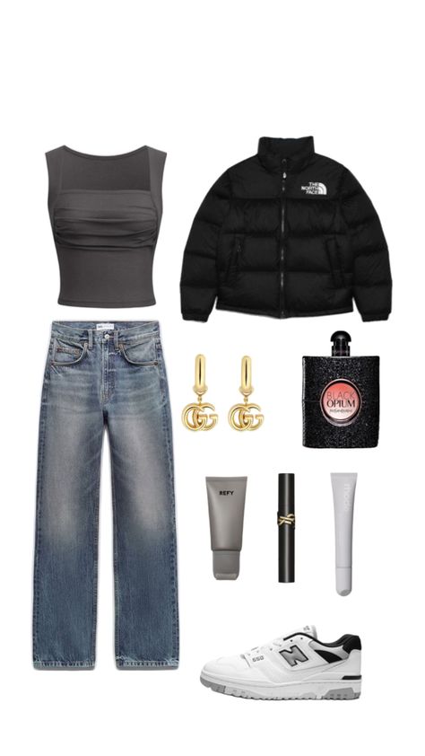 cute basic winter outfit with gray top wide leg jeans north face puffer and new balance 550 shoes New Balance 550 Shoes, Puffer Outfit, New Balance Outfit, Grey Puffer, Latina Fashion Outfits, Winter Fit, Latina Fashion, Summer Jeans, Gray Top