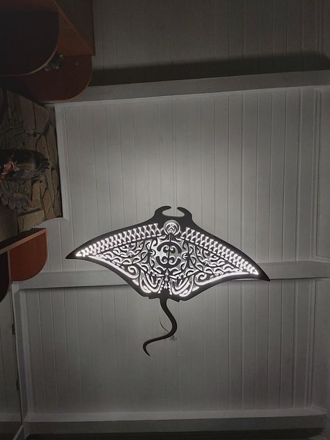 Transform your space into a place of inspiration with our ceiling-mounted manta ray light fixture. This incredible fixture will become a vibrant focal point in your interior, evoking a sense of lightness and freedom. Our artisans meticulously craft each detail of this manta ray light fixture with love and care. The graceful form and intricate craftsmanship give it elegance and charm. Every line and curve of the petals create an impression of movement and fluidity, captivating you with its beauty Diy Room Decor For Teens, Fantasy Decor, Hollywood Fl, Cardboard Art, Manta Ray, Nautical Home, Ceiling Chandelier, Led Wall Lamp, Light Led