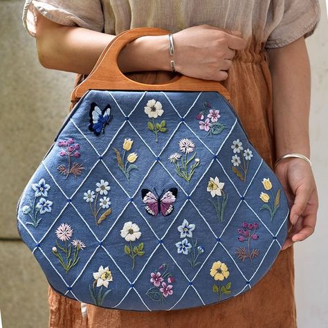 Bag Embroidery, Love Embroidery, Diy Craft Kit, Embroidered Handbag, Unique Embroidery, Embroidery Bags, Diy Craft Kits, Cotton Linen Fabric, Embroidered Bag