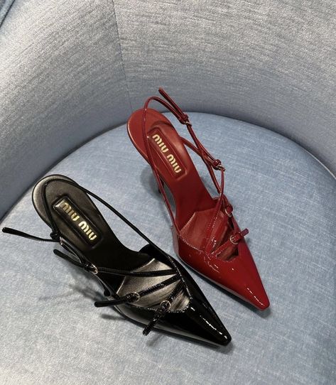 Red Shoes Heels, Miu Miu Heels, Amazon Shoes, Pointy Shoes, Miu Miu Shoes, Moon Boots, Swag Shoes, Ballerina Shoes, Trends 2024