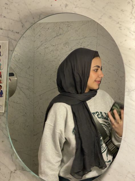 #ootd #muslim #hijab #hijabioutfit #aesthetic #mirrorpic #sweaterweather #aplasticplant #velagirl Hijabi Mirror Pic, Keffiyeh Hijab, Vela Scarves, Hijabi Outfits Casual, Hijabi Outfits, Mirror Pic, Outfits Casual, Sweater Weather, Fall Season